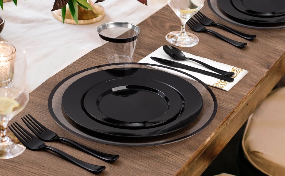 12″ Clear Plastic Charger Plates with Black Rim A+4